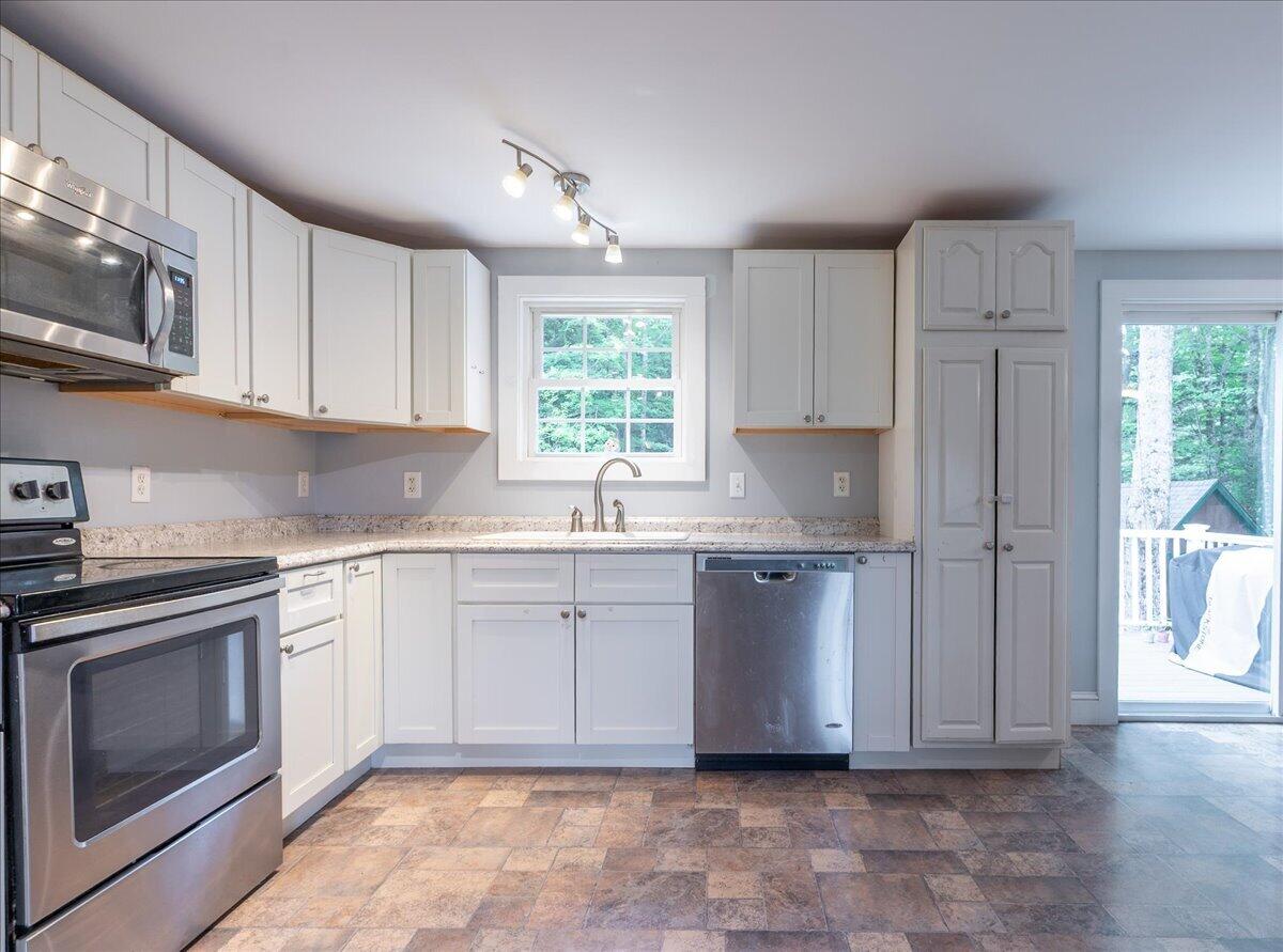 1327 Manktown Road Waldoboro, ME 04572 - Photo 8 of 30 1327 Manktown Road, Waldoboro