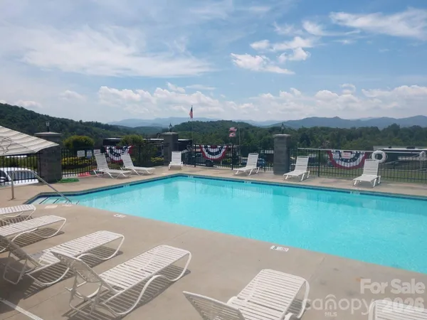 $265,000 | 289 Sunset Vw Trail, Franklin, NC 28734