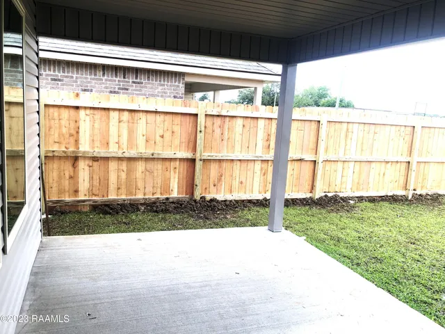 $2,000 | 108 Abbeywood Court, Youngsville, LA 70592