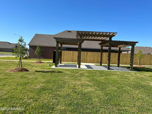 $2,000 | 108 Abbeywood Court, Youngsville, LA 70592