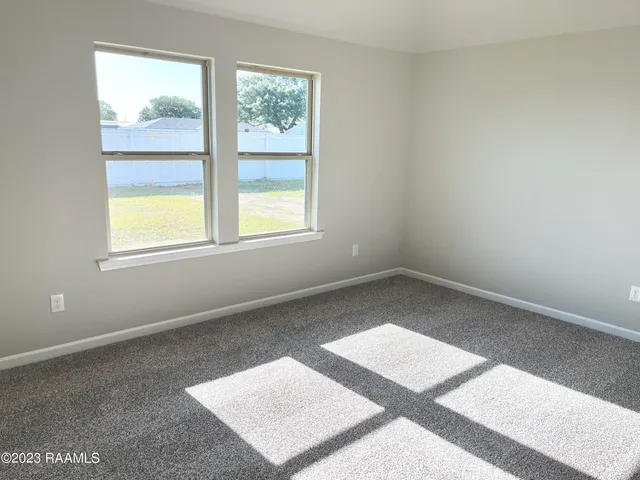 $2,000 | 108 Abbeywood Court, Youngsville, LA 70592