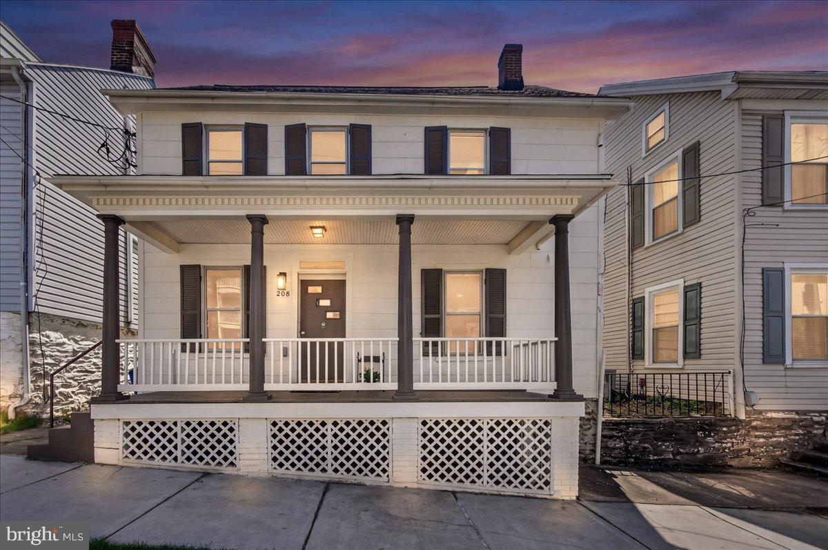 208 East Main Street Middletown, MD 21769 - Photo 1 of 54 Sit on your front porch anytime of day!