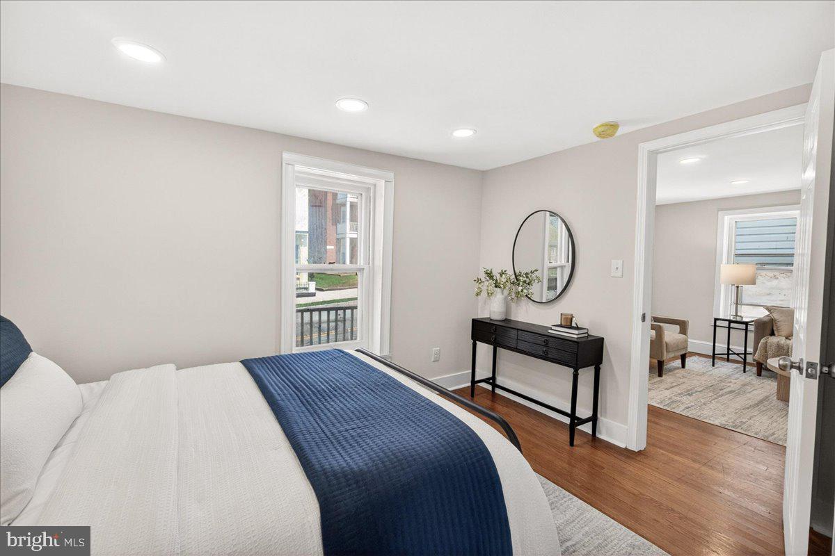 208 East Main Street Middletown, MD 21769 - Photo 15 of 54 Main level bedroom for easy living