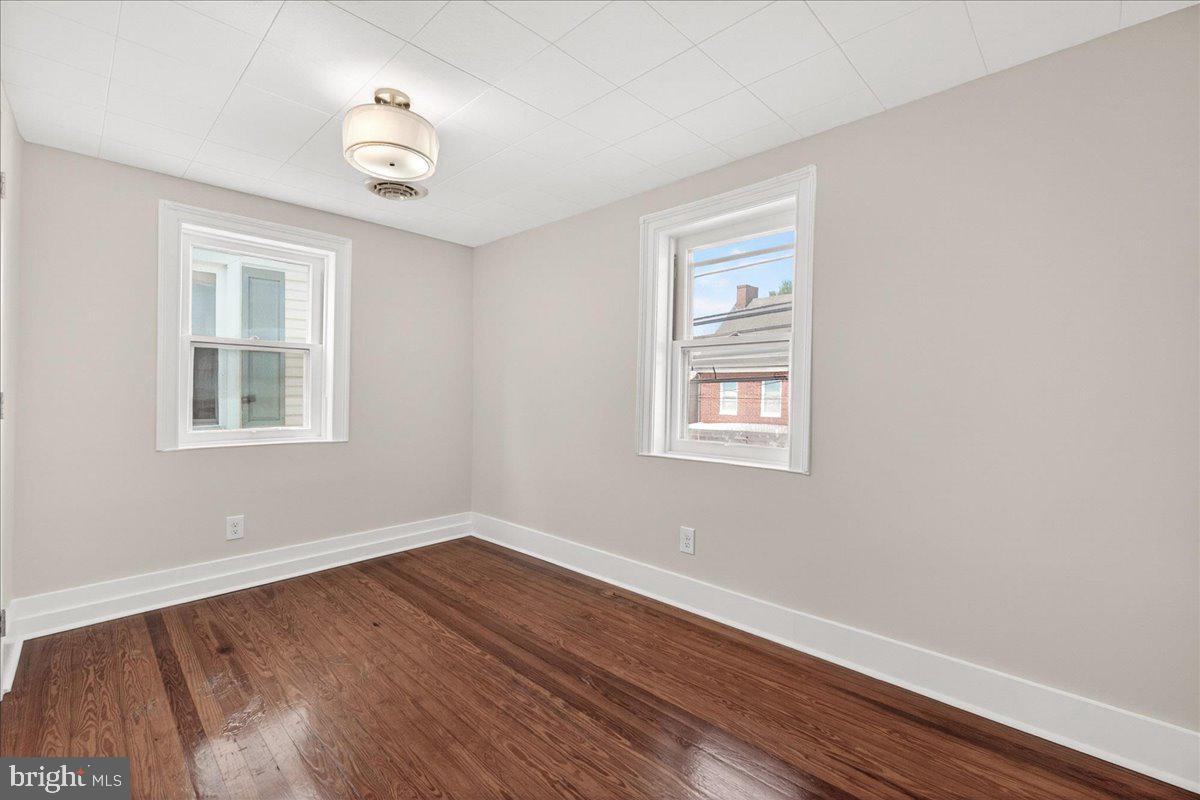 208 East Main Street Middletown, MD 21769 - Photo 17 of 54 Spacious bedrooms!