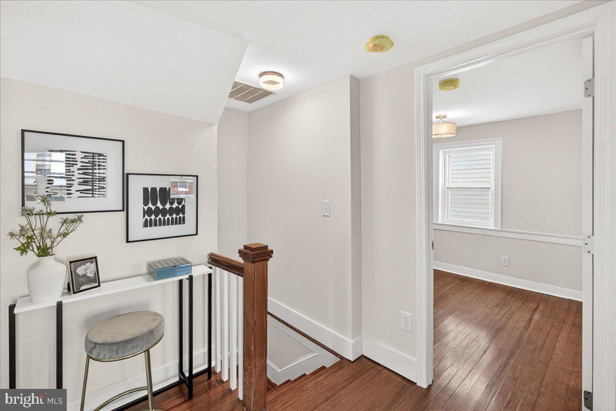 208 East Main Street Middletown, MD 21769 - Photo 25 of 54 Cozy nook for studying or vanity