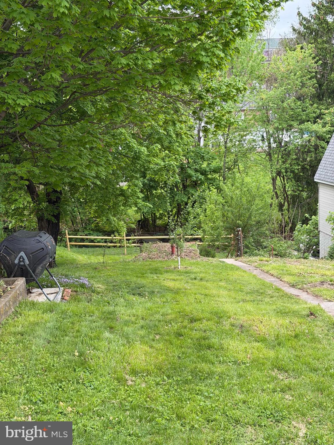 208 East Main Street Middletown, MD 21769 - Photo 36 of 54 New Split Rail fence