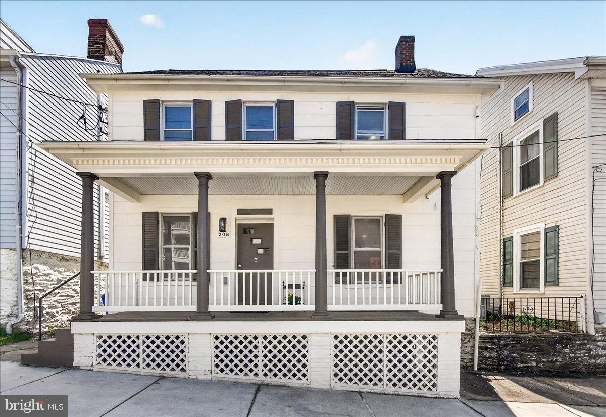 208 East Main Street Middletown, MD 21769 - Photo 41 of 54 Welcome home to easy living on main street!