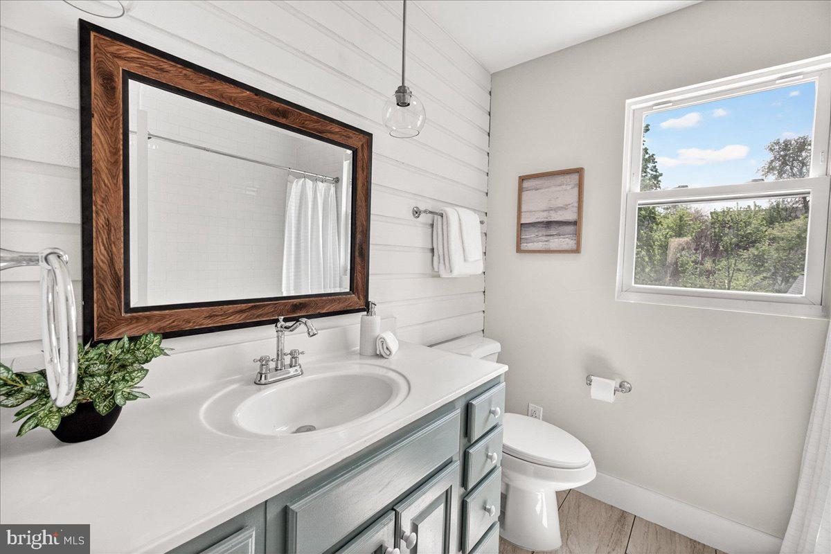 208 East Main Street Middletown, MD 21769 - Photo 6 of 54 Newly added Full bath in primary suite!