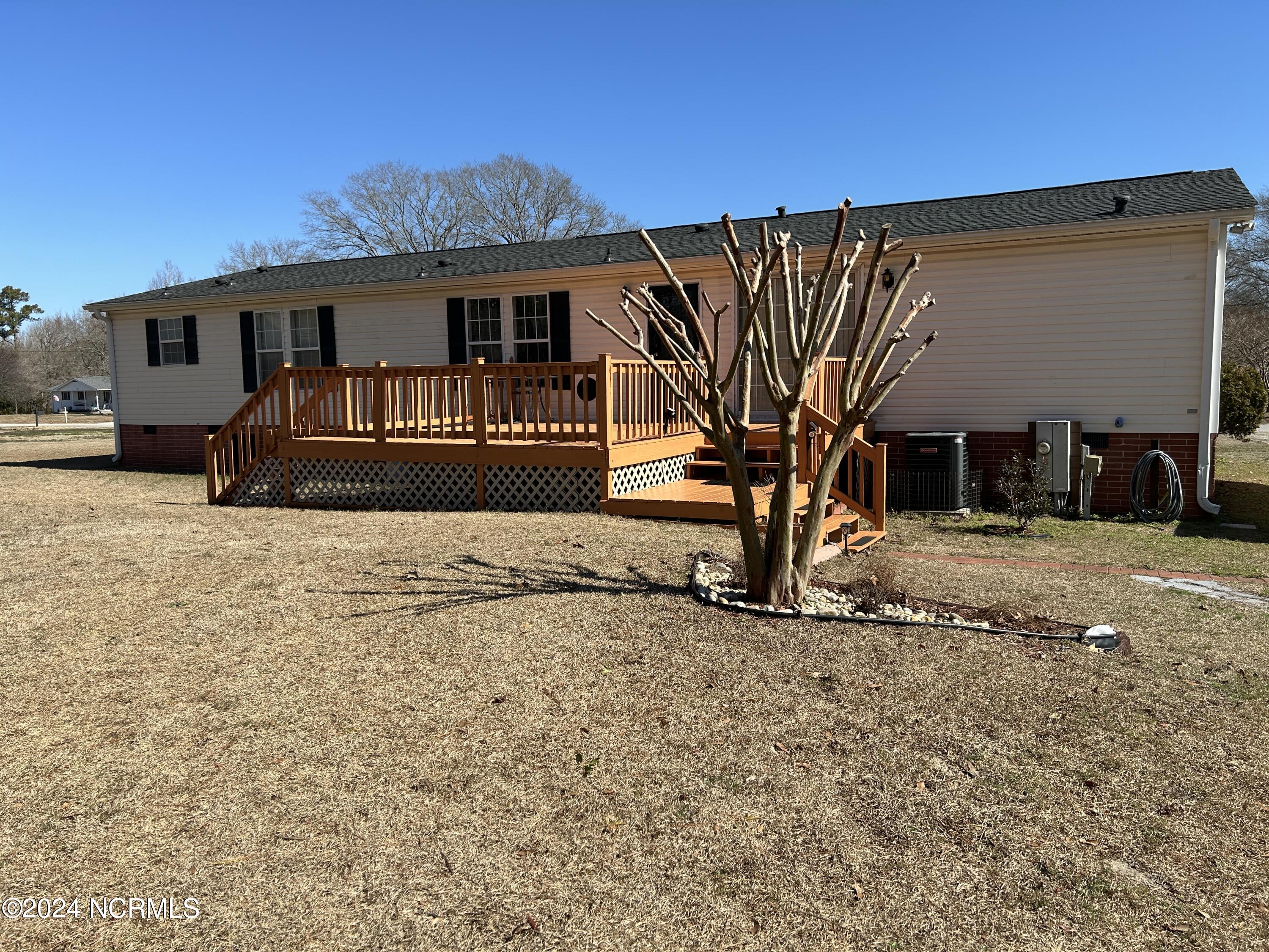 143 Mills Road Newport, NC 28570 - Photo 3 of 5 back with large decking