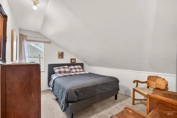 $935,000 | 210 South 2nd Street, Elk River, ID 83827
