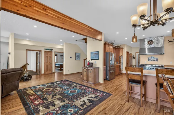 $935,000 | 210 South 2nd Street, Elk River, ID 83827