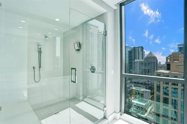 $12,000 | 100 East Las Olas Boulevard, Unit 2701, Fort Lauderdale, FL 33301