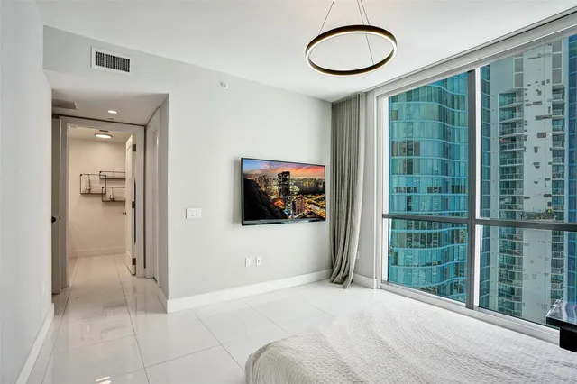 $12,000 | 100 East Las Olas Boulevard, Unit 2701, Fort Lauderdale, FL 33301