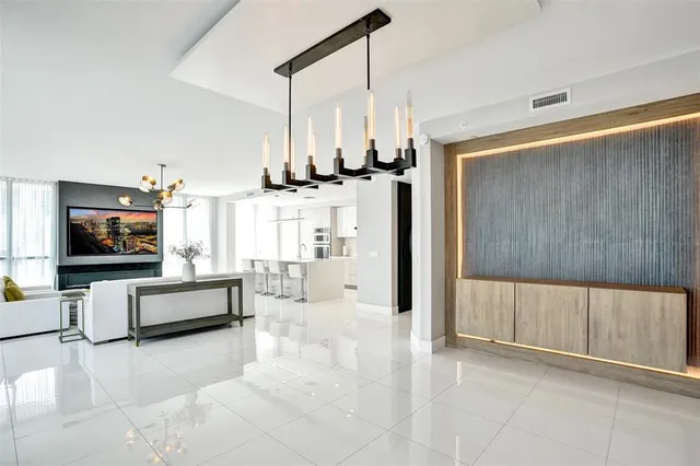 $12,000 | 100 East Las Olas Boulevard, Unit 2701, Fort Lauderdale, FL 33301