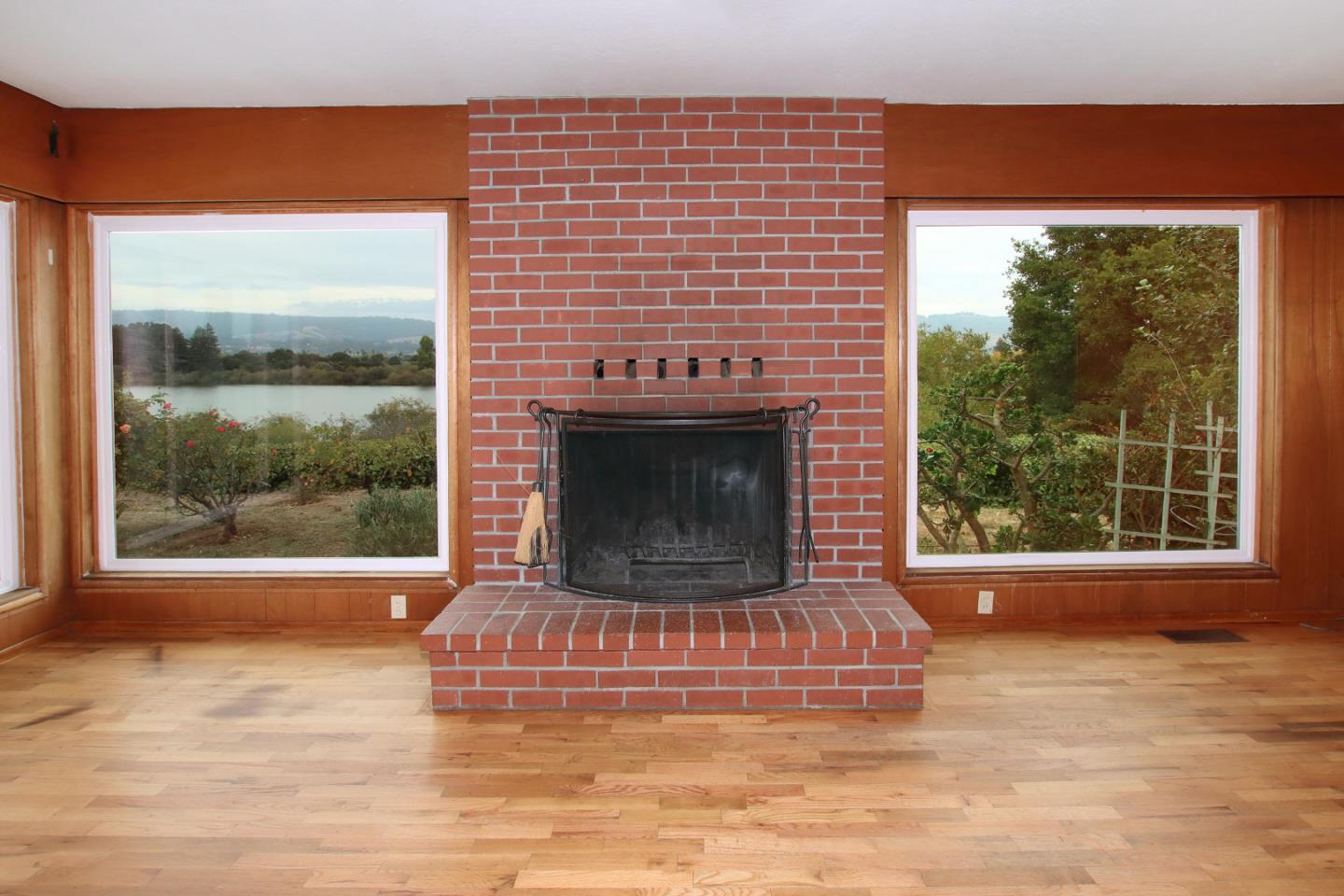 166 Amesti Road Watsonville, CA 95076 - Photo 11 of 47 Gallery Image 11