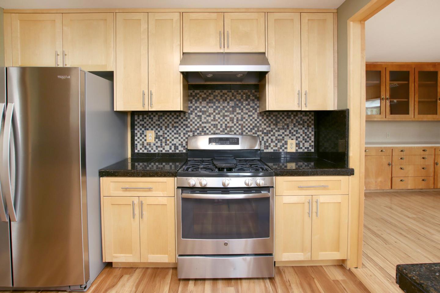 166 Amesti Road Watsonville, CA 95076 - Photo 18 of 47 Gallery Image 18