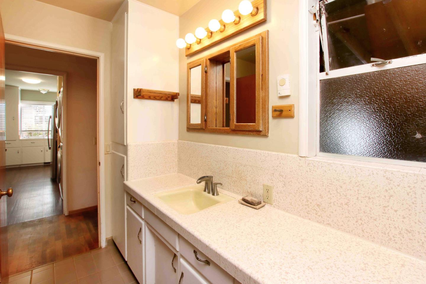 166 Amesti Road Watsonville, CA 95076 - Photo 21 of 47 Gallery Image 21