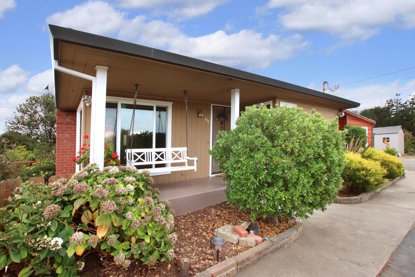 166 Amesti Road Watsonville, CA 95076 - Photo 4 of 47 Gallery Image 4
