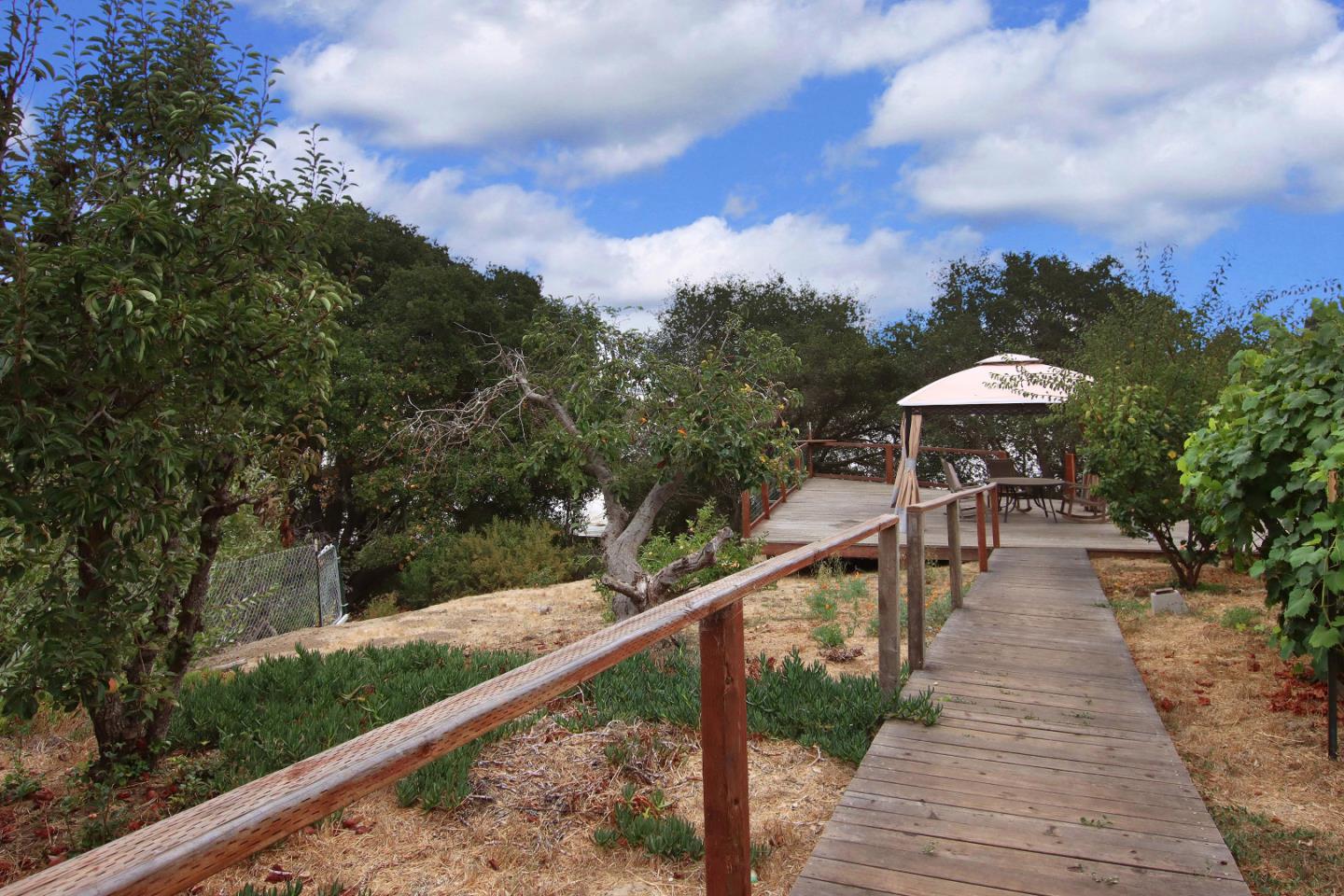 166 Amesti Road Watsonville, CA 95076 - Photo 36 of 47 Gallery Image 36