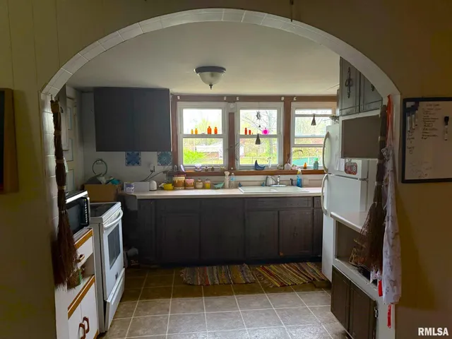 $60,000 | 315 West Furlong Street, Carrier Mills, IL 62917