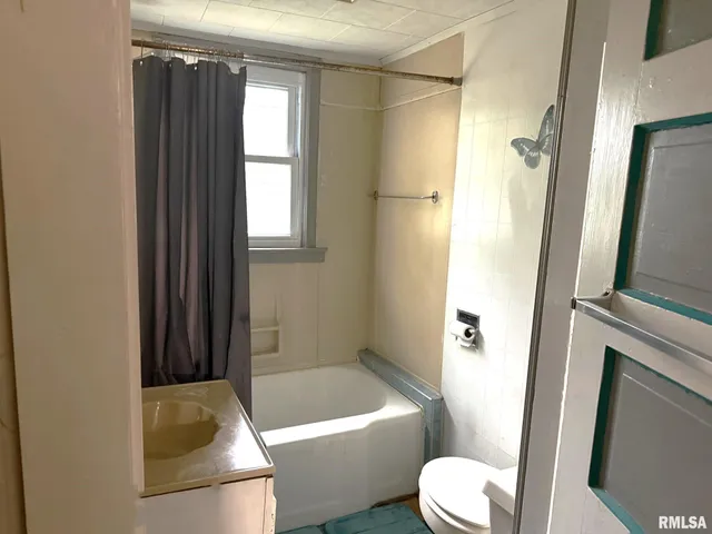 $60,000 | 315 West Furlong Street, Carrier Mills, IL 62917