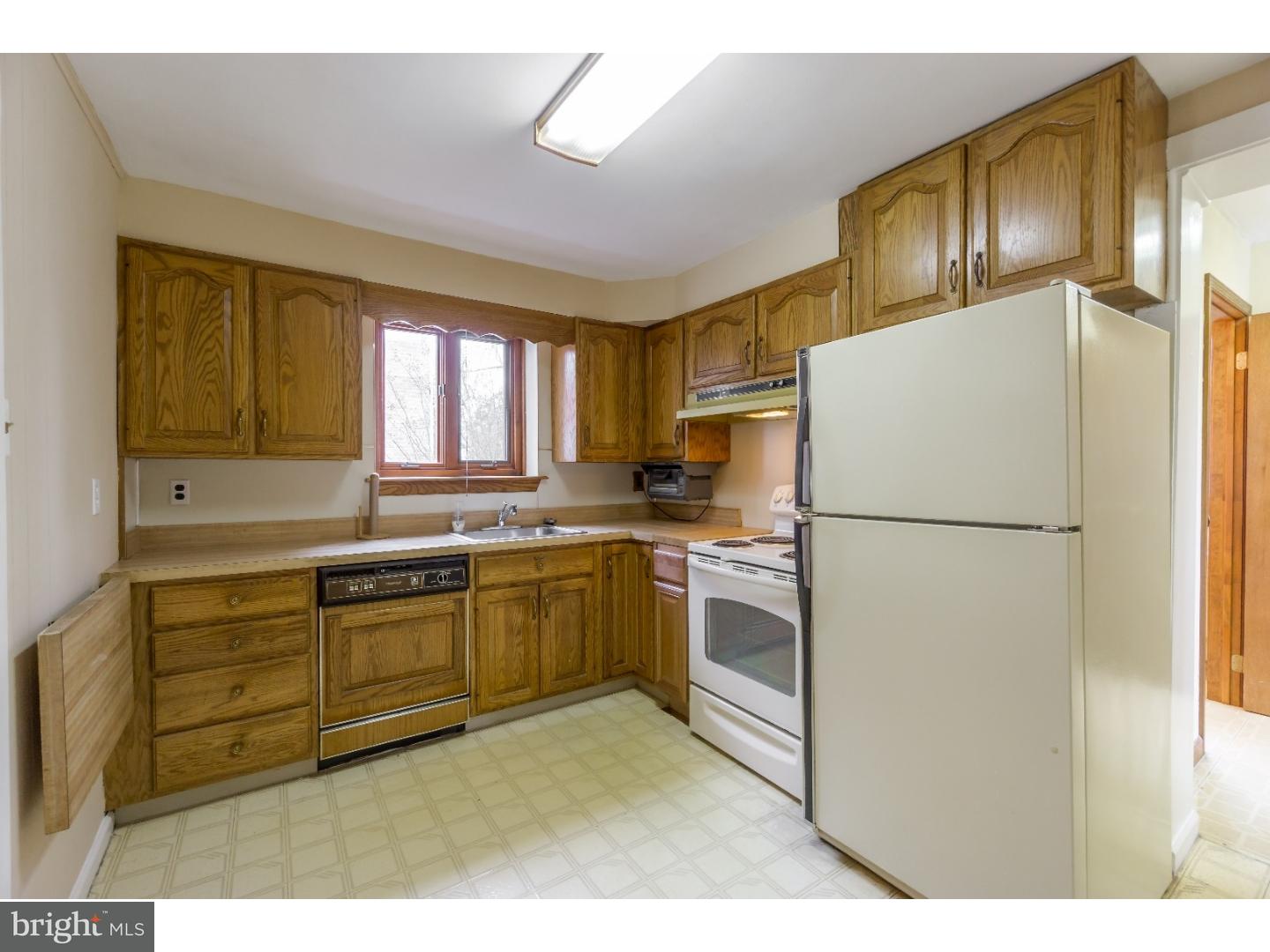 618 Prospect Road Springfield, PA 19064 - Photo 12 of 25 Kitchen