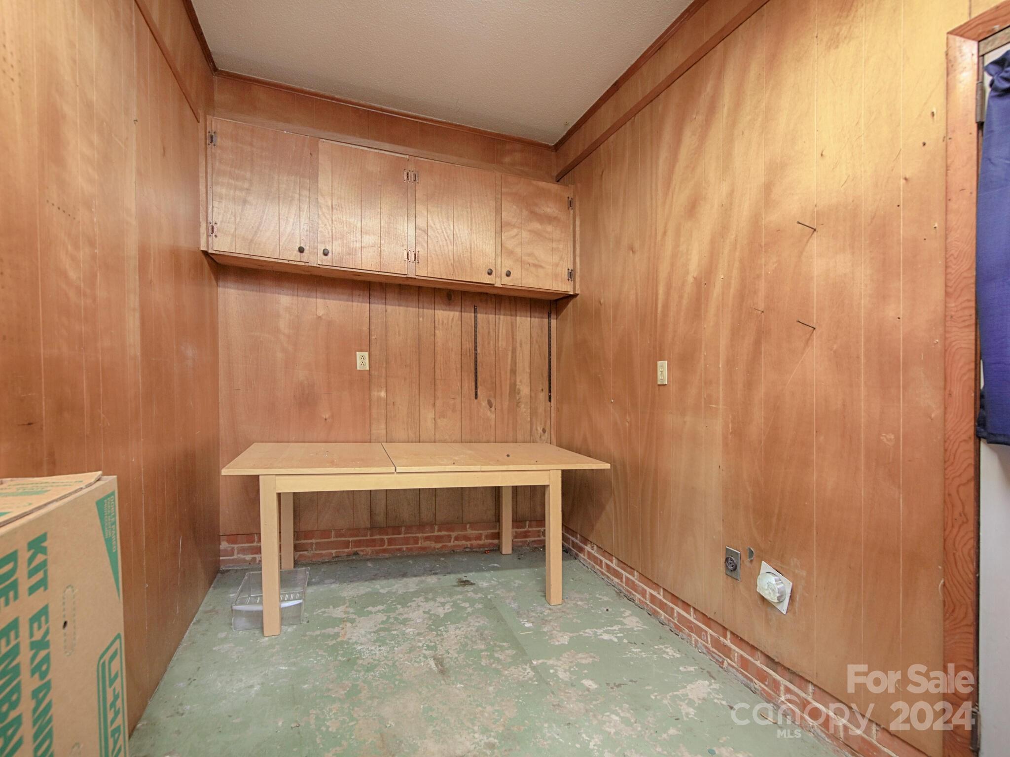 446 Fieldstone Road Mooresville, NC 28115 - Photo 21 of 30 a view of room with cabinets