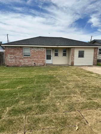 $186,000 | 305 Spruce Avenue, Dumas, TX 79029