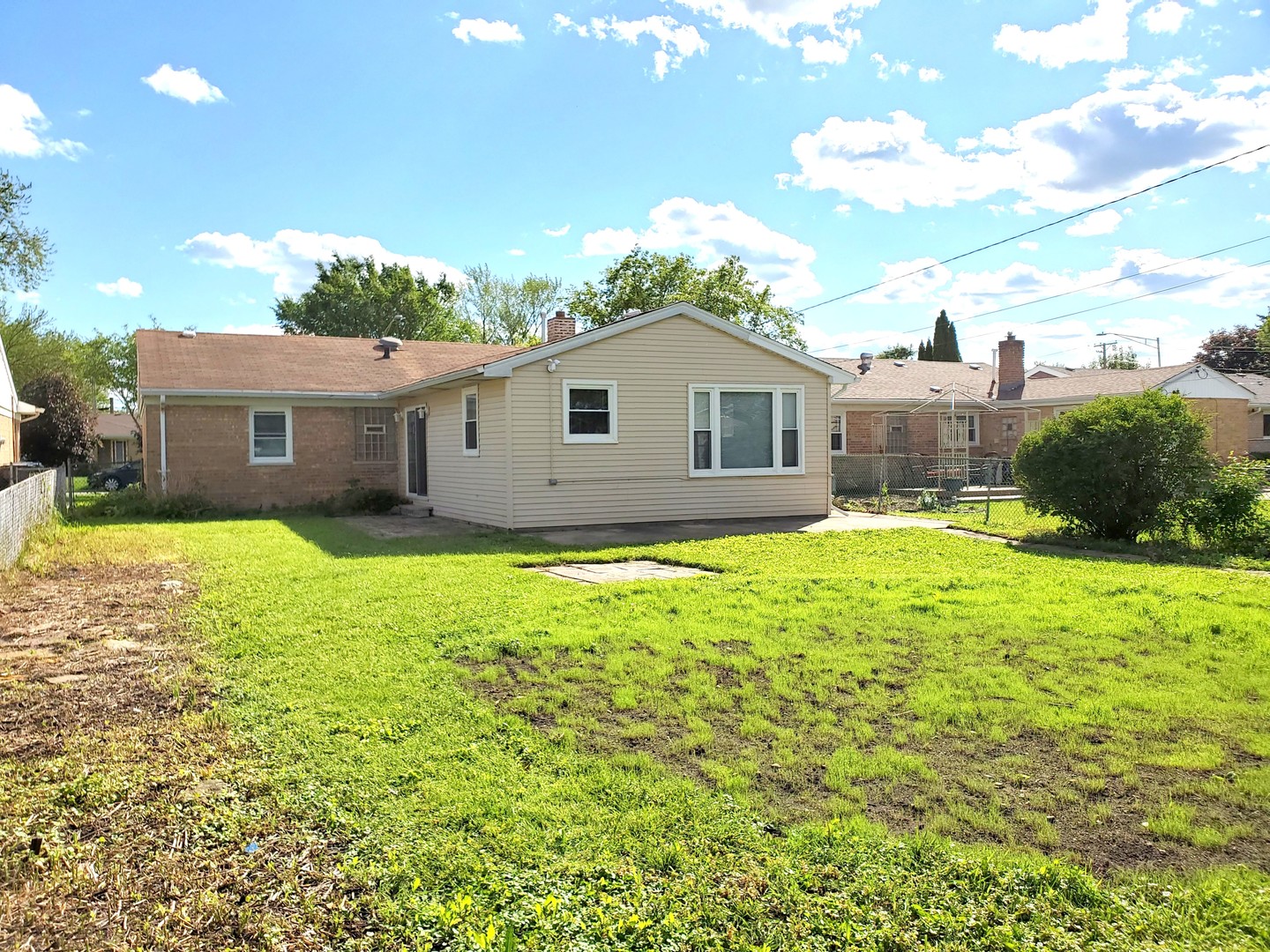 6106 Birmingham Street Chicago Ridge, IL 60415 - Photo 24 of 31 a house view with a garden space