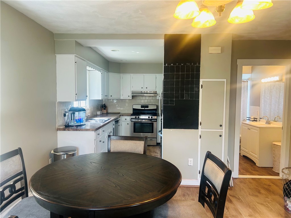 858 Lower River Road, Unit 2 Lincoln, RI 02865 - Photo 4 of 9