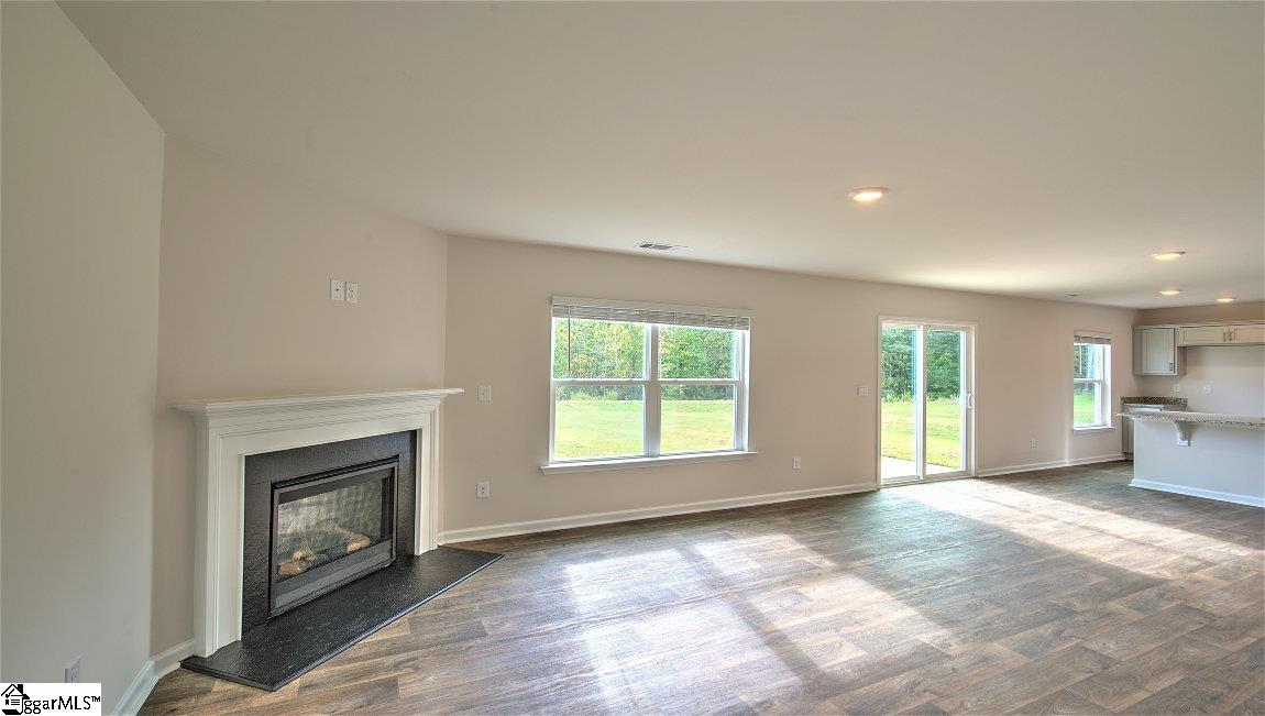 1069 Yearling Way Moore, SC 29369 - Photo 7 of 36 Gallery Image 7
