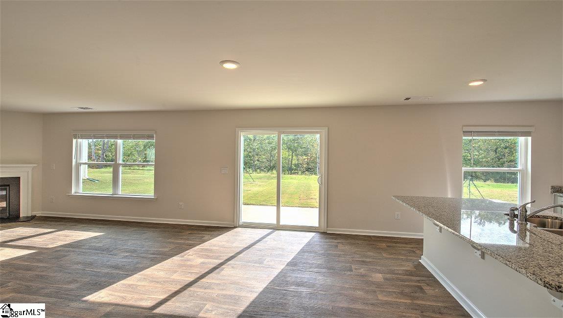 1069 Yearling Way Moore, SC 29369 - Photo 8 of 36 Gallery Image 8
