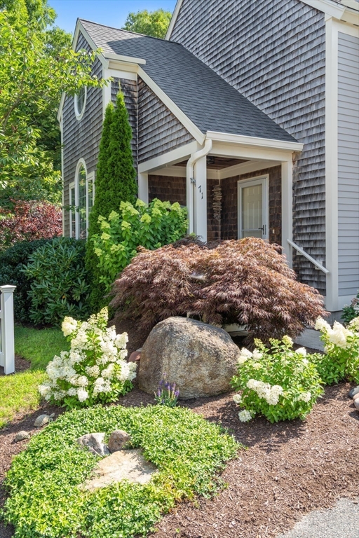 71 Blue Spruce Way, Unit 71 Mashpee, MA 02649 - Photo 3 of 34 Gallery Image 3