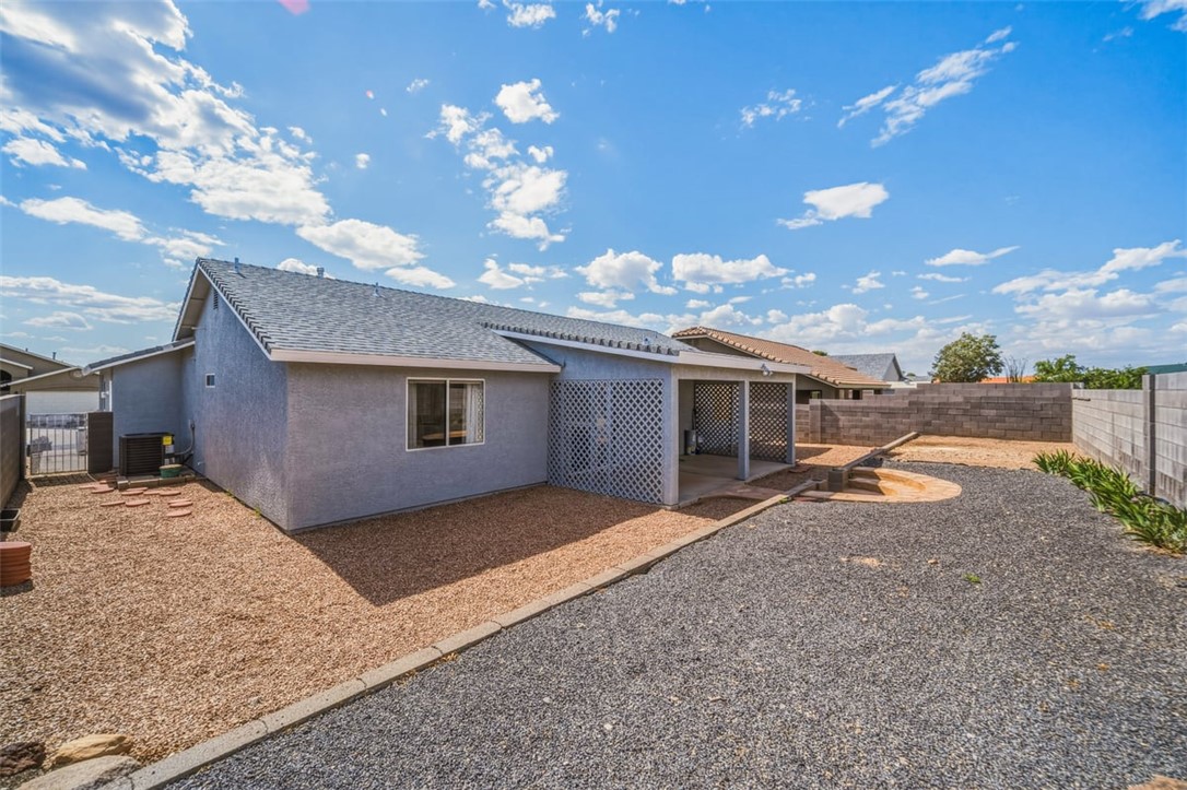 2144 Ridgeview Road Kingman, AZ 86401 - Photo 42 of 49 a view of a house with a yard