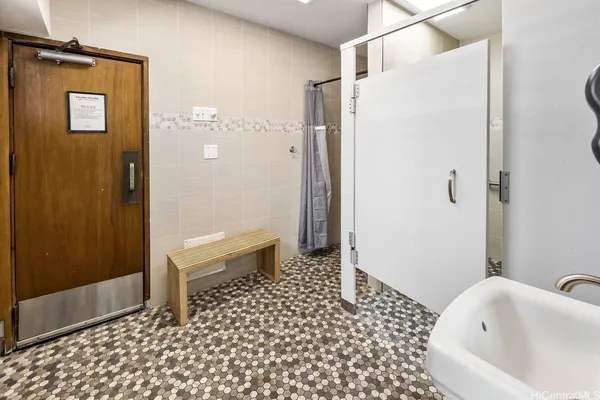 $2,900 | 2345 Ala Wai Boulevard, Unit 2407, Honolulu, HI 96815