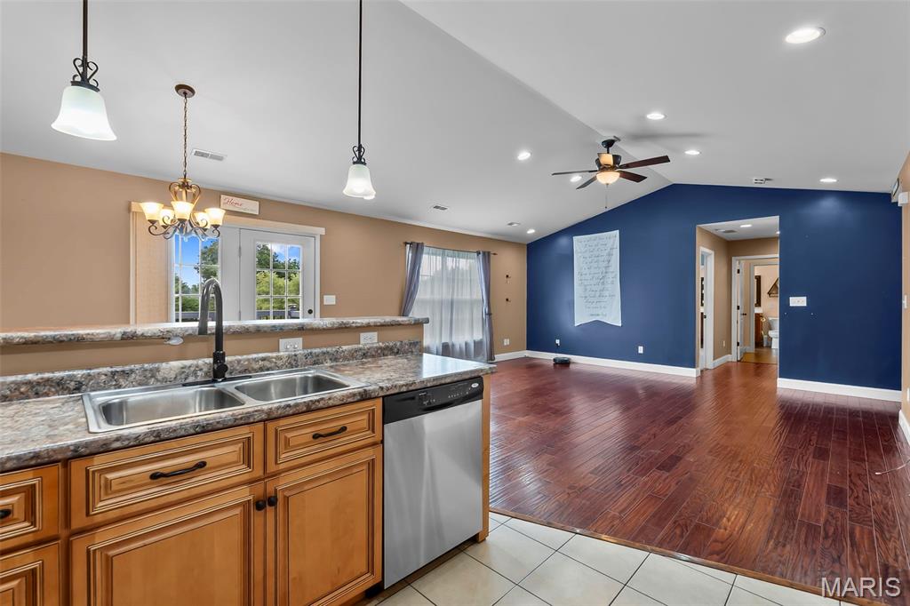 509 Lyndhurst Drive Jackson, MO 63755 - Photo 3 of 25