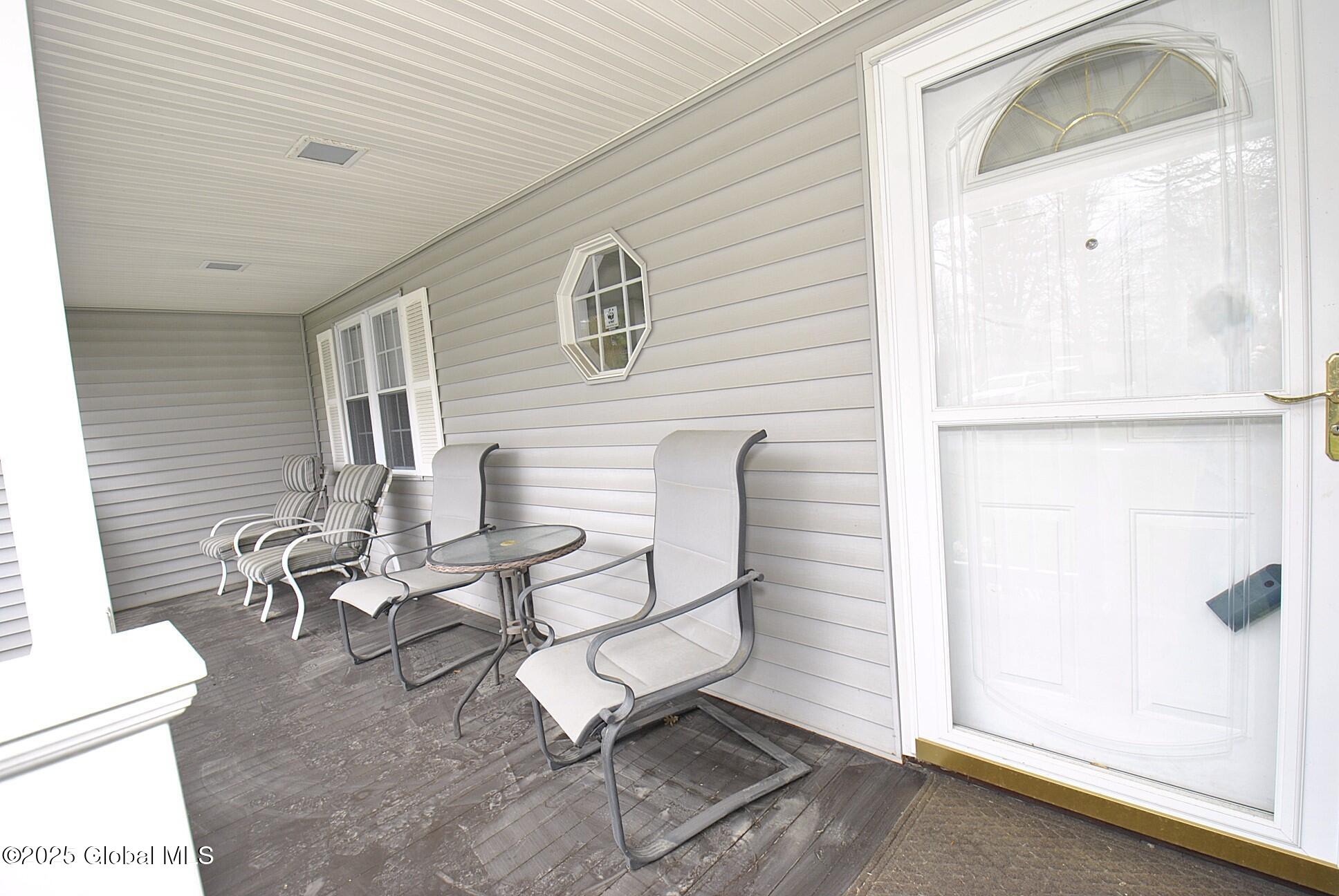 289 Watervliet Shaker Road Colonie, NY 12189 - Photo 4 of 38 _DSC0772-0