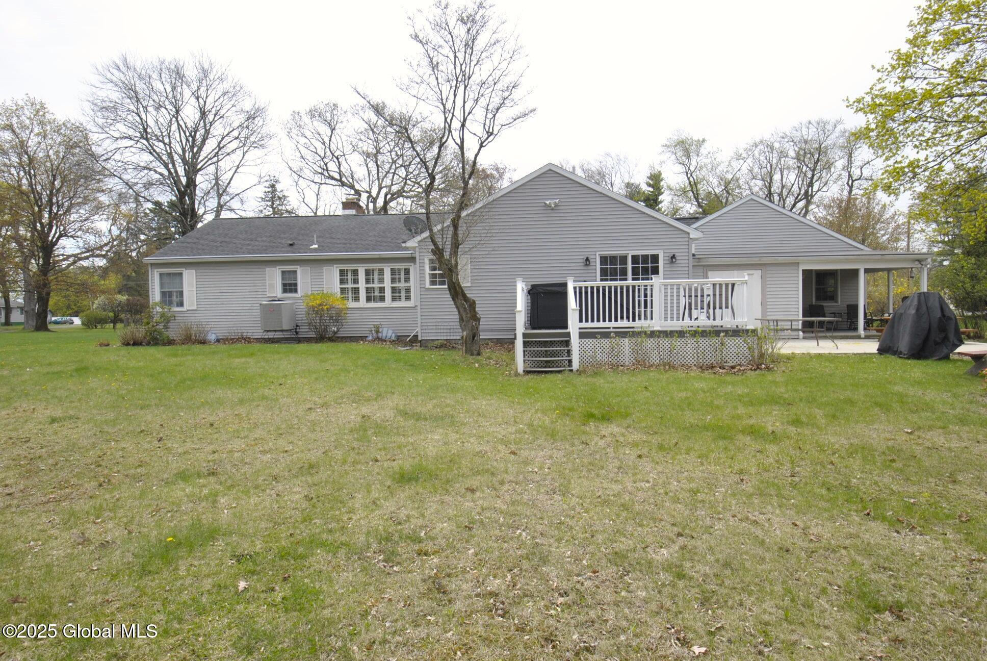 289 Watervliet Shaker Road Colonie, NY 12189 - Photo 5 of 38 _DSC0783-0