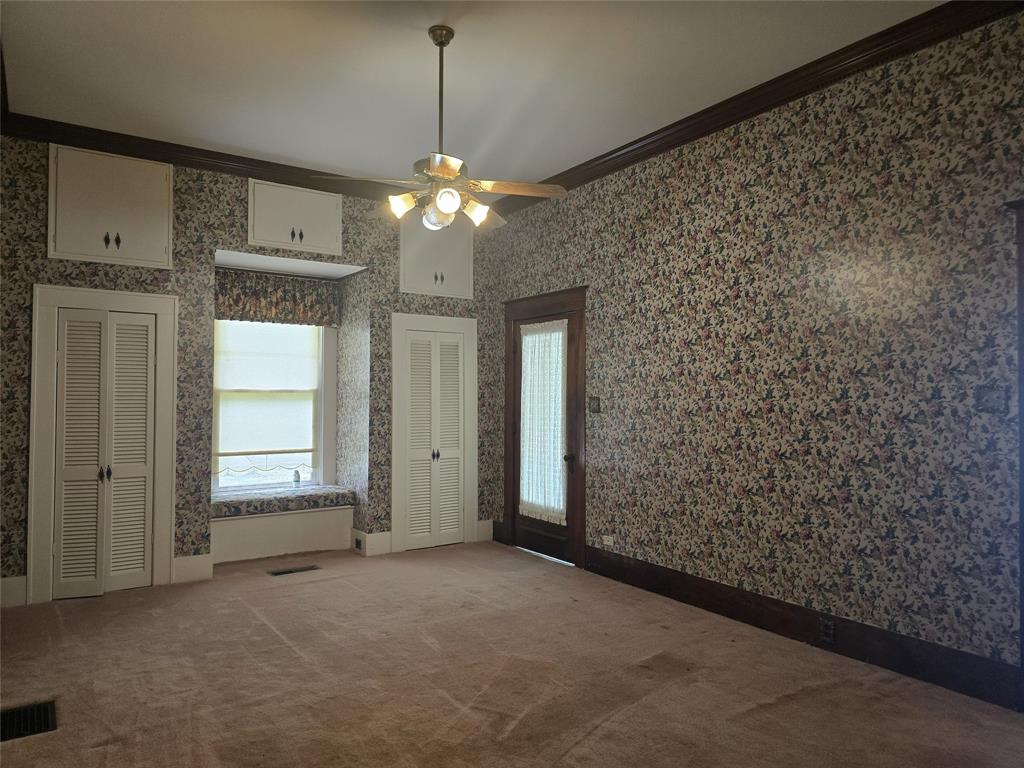 324 East Liberty Street Pilot Point, TX 76258 - Photo 8 of 22