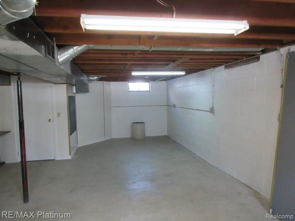 170 Chilson Road Howell, MI 48843 - Photo 19 of 24 IMG_0918.jpg