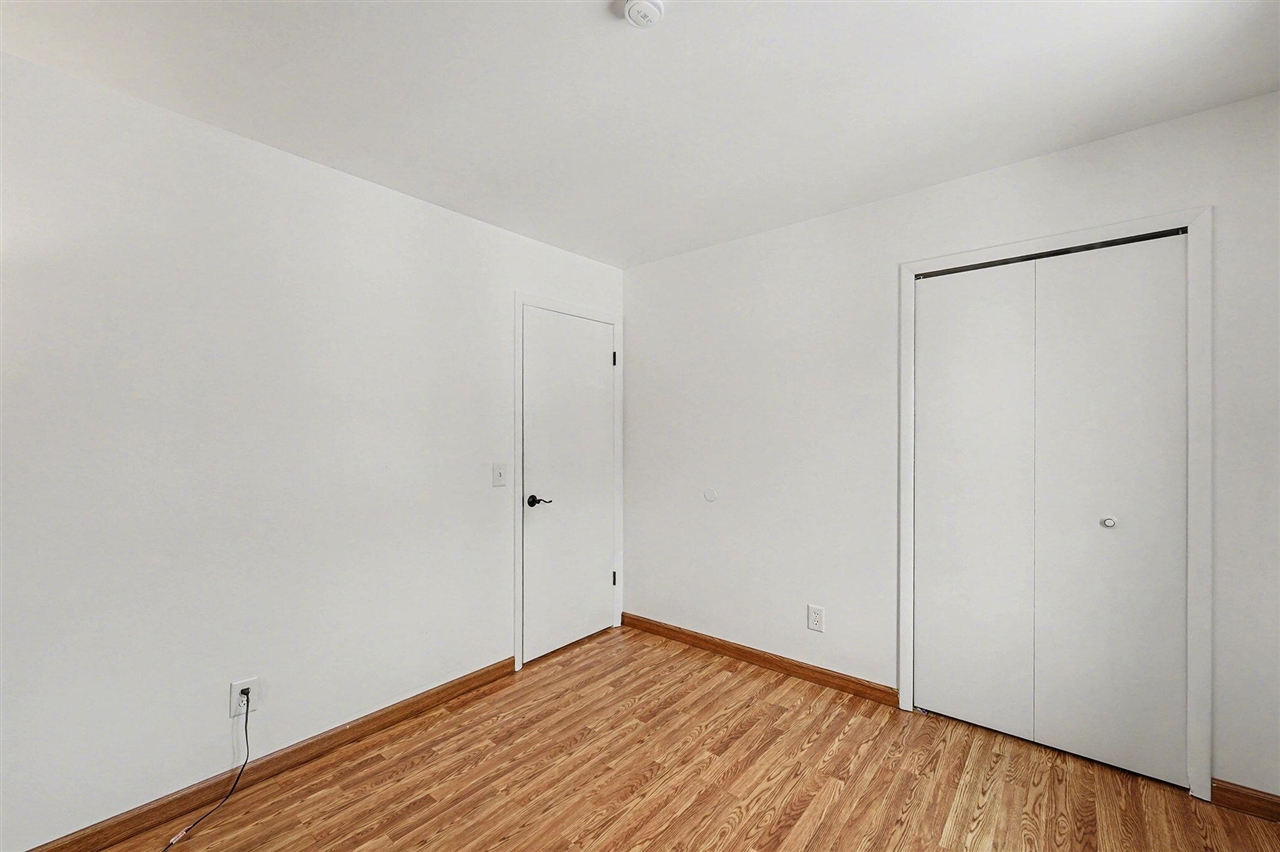 24213 Broadview Street Farmington Hills, MI 48336 - Photo 29 of 39