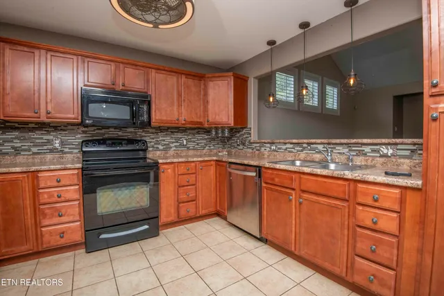 $386,000 | 1440 Hazelgreen Way, Knoxville, TN 37912