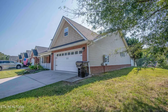 $386,000 | 1440 Hazelgreen Way, Knoxville, TN 37912