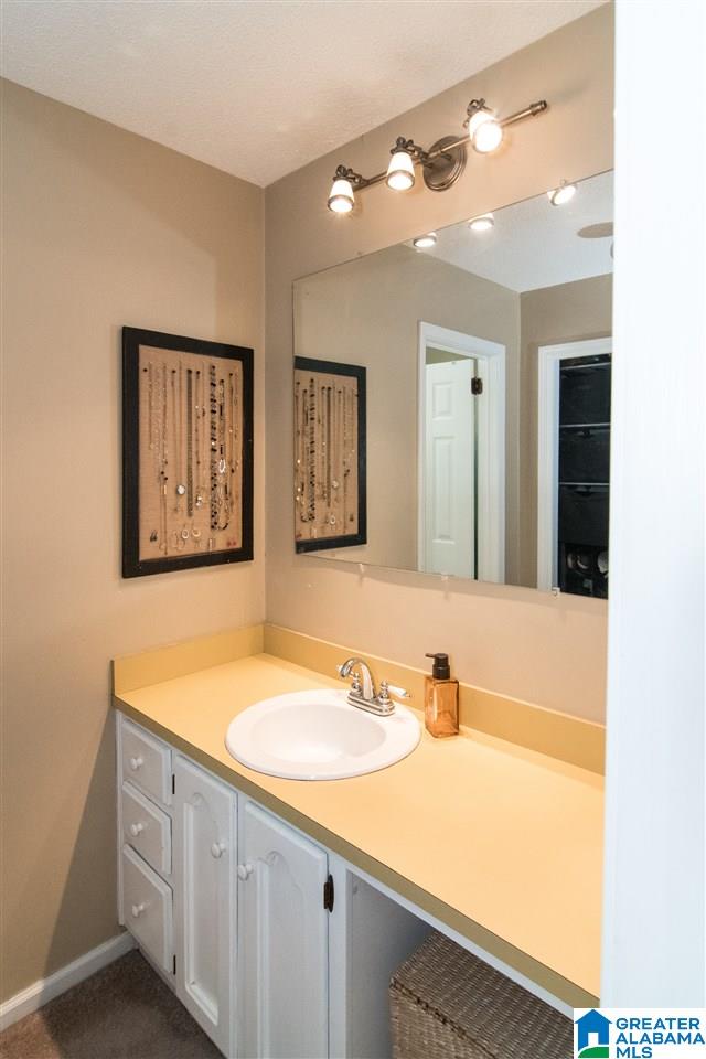 3402 North River Road Birmingham, AL 35223 - Photo 17 of 36