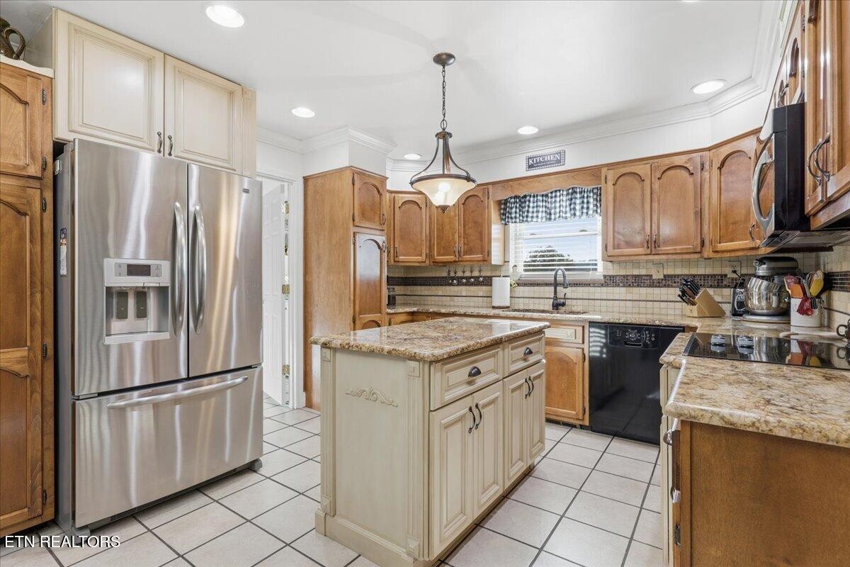 4924 West Emory Road Powell, TN 37849 - Photo 10 of 36
