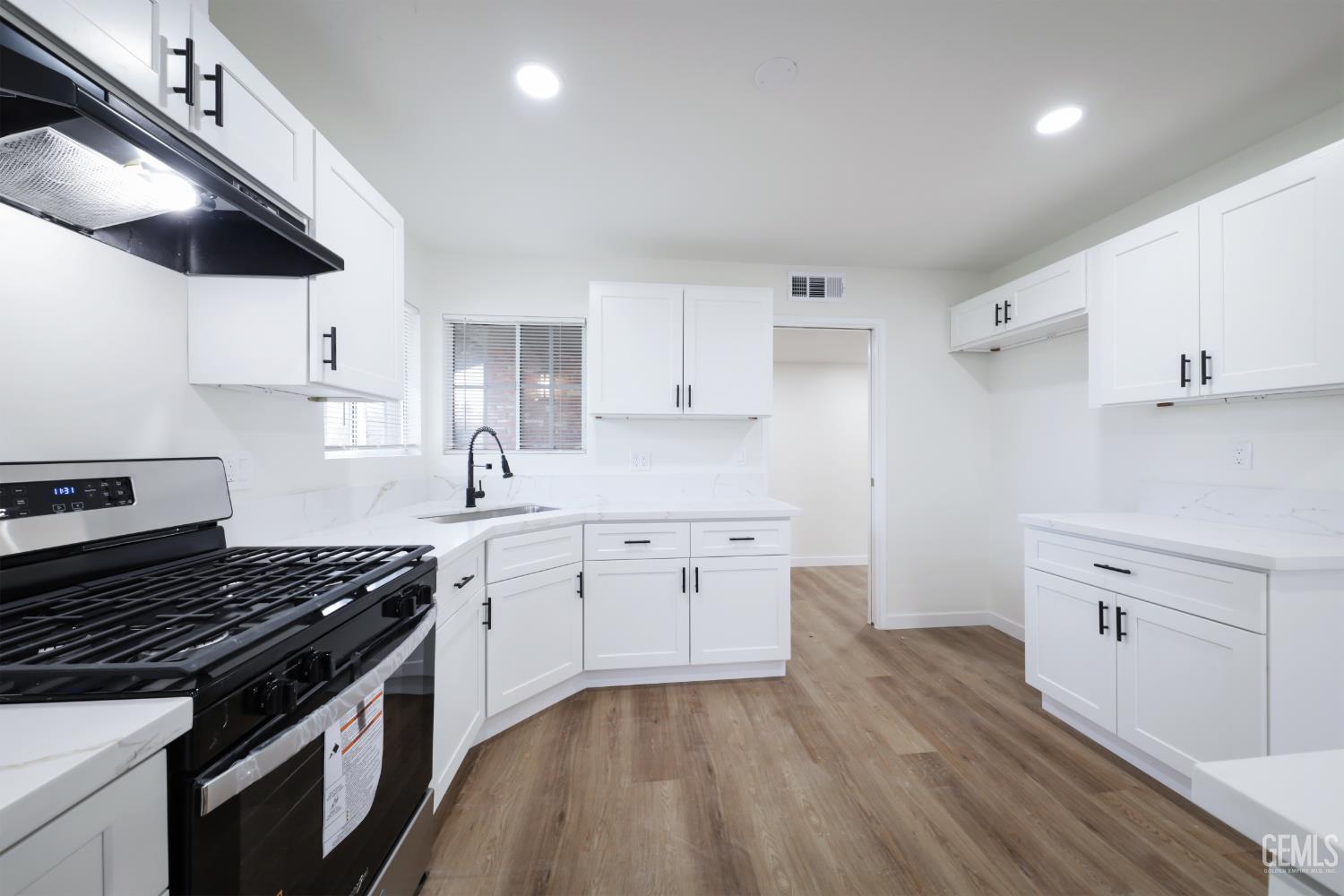 Undisclosed Address Bakersfield, CA 93308 - Photo 20 of 43