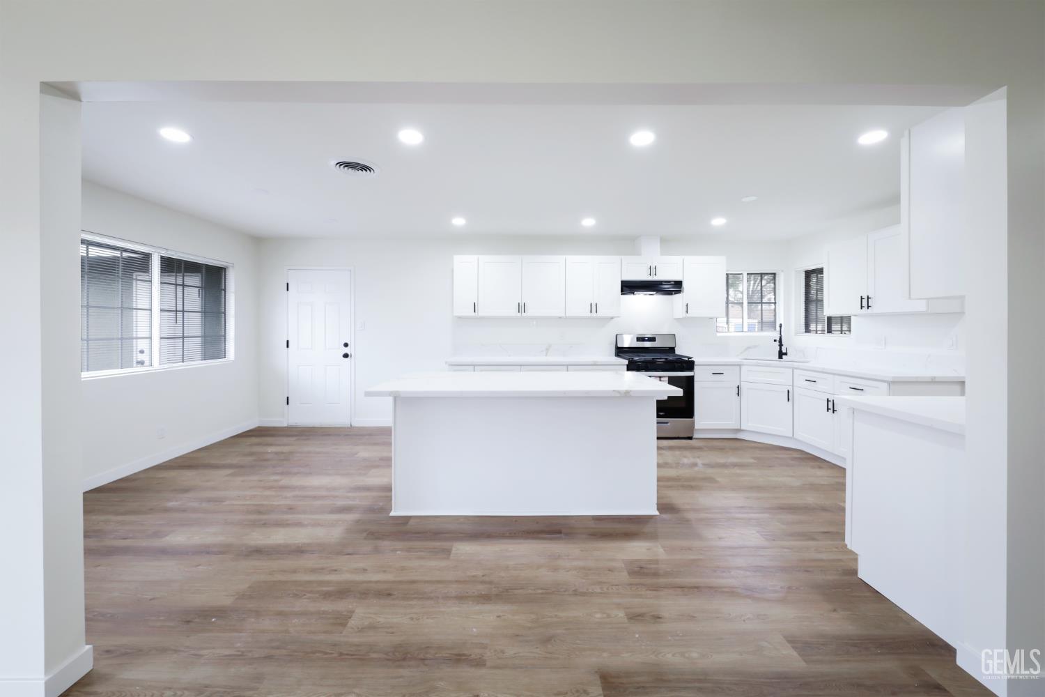 Undisclosed Address Bakersfield, CA 93308 - Photo 23 of 43