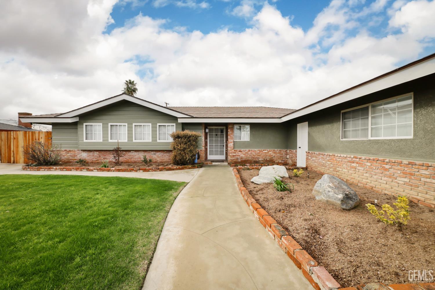 Undisclosed Address Bakersfield, CA 93308 - Photo 10 of 43