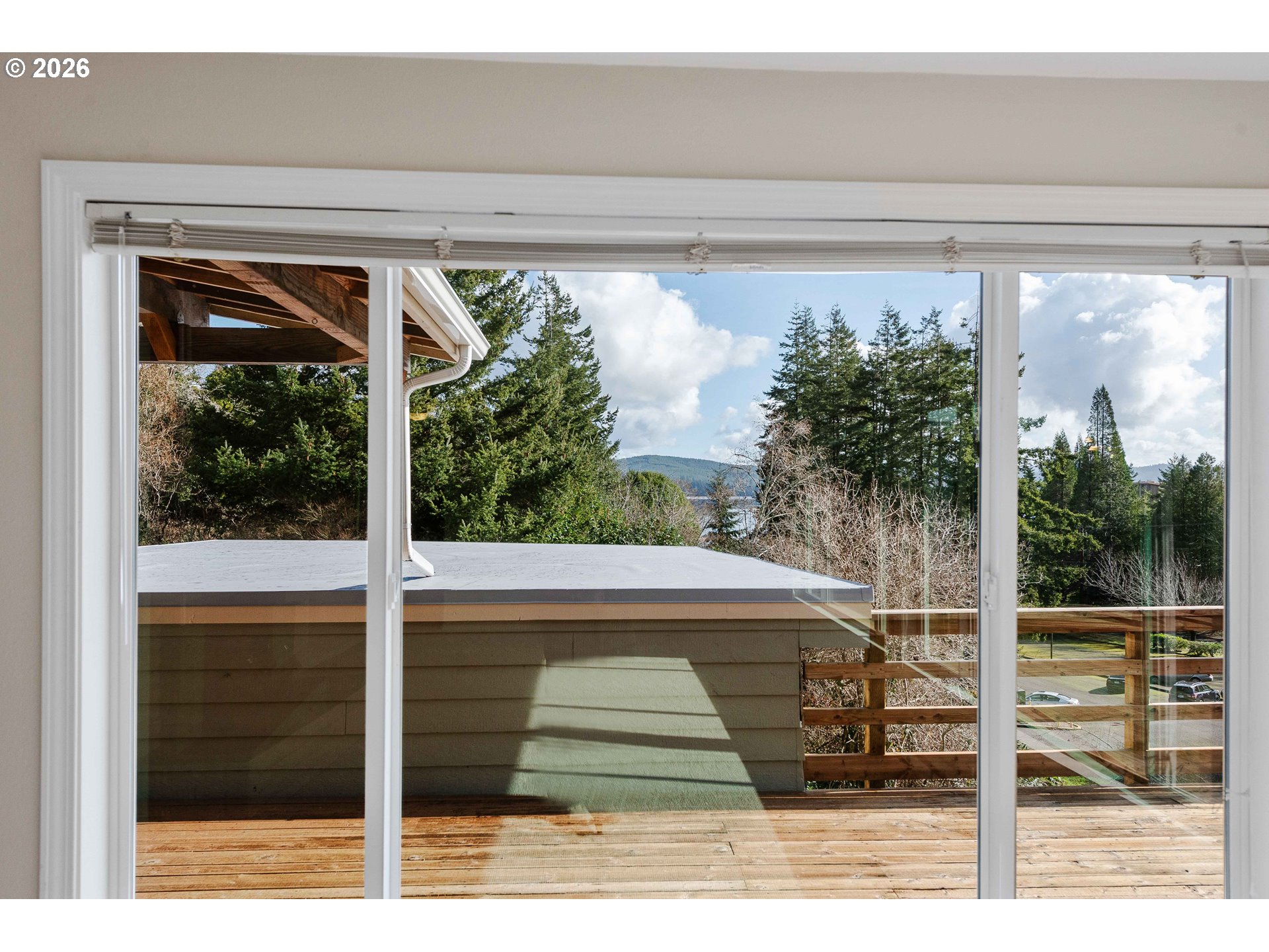 2912 Stanton Avenue North Bend, OR 97459 - Photo 12 of 39