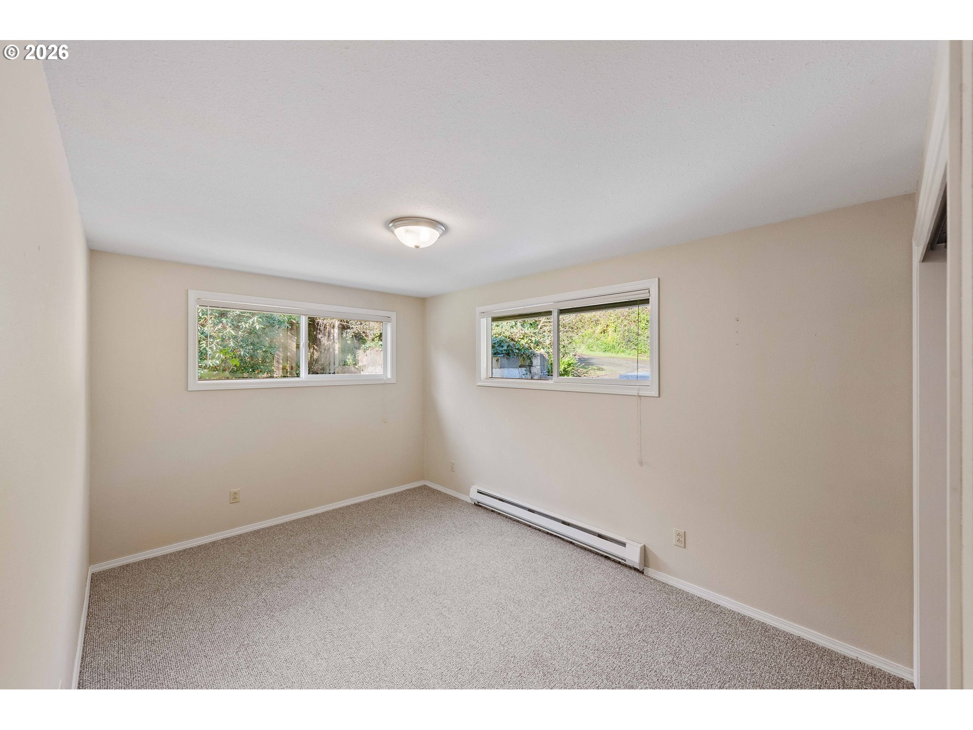 2912 Stanton Avenue North Bend, OR 97459 - Photo 22 of 39